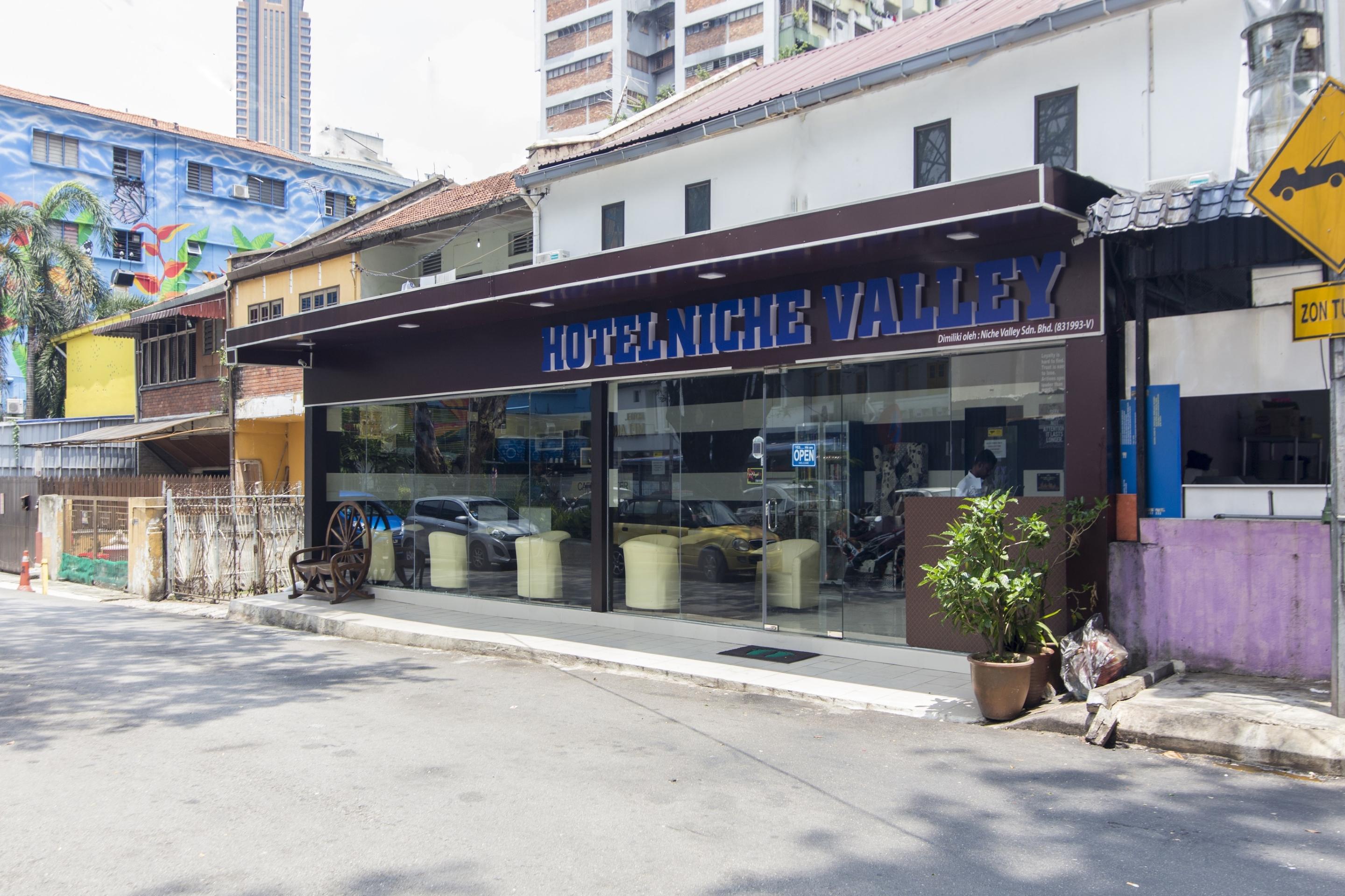 Oyo 697 Niche Valley Hotel Kuala Lumpur Exterior photo